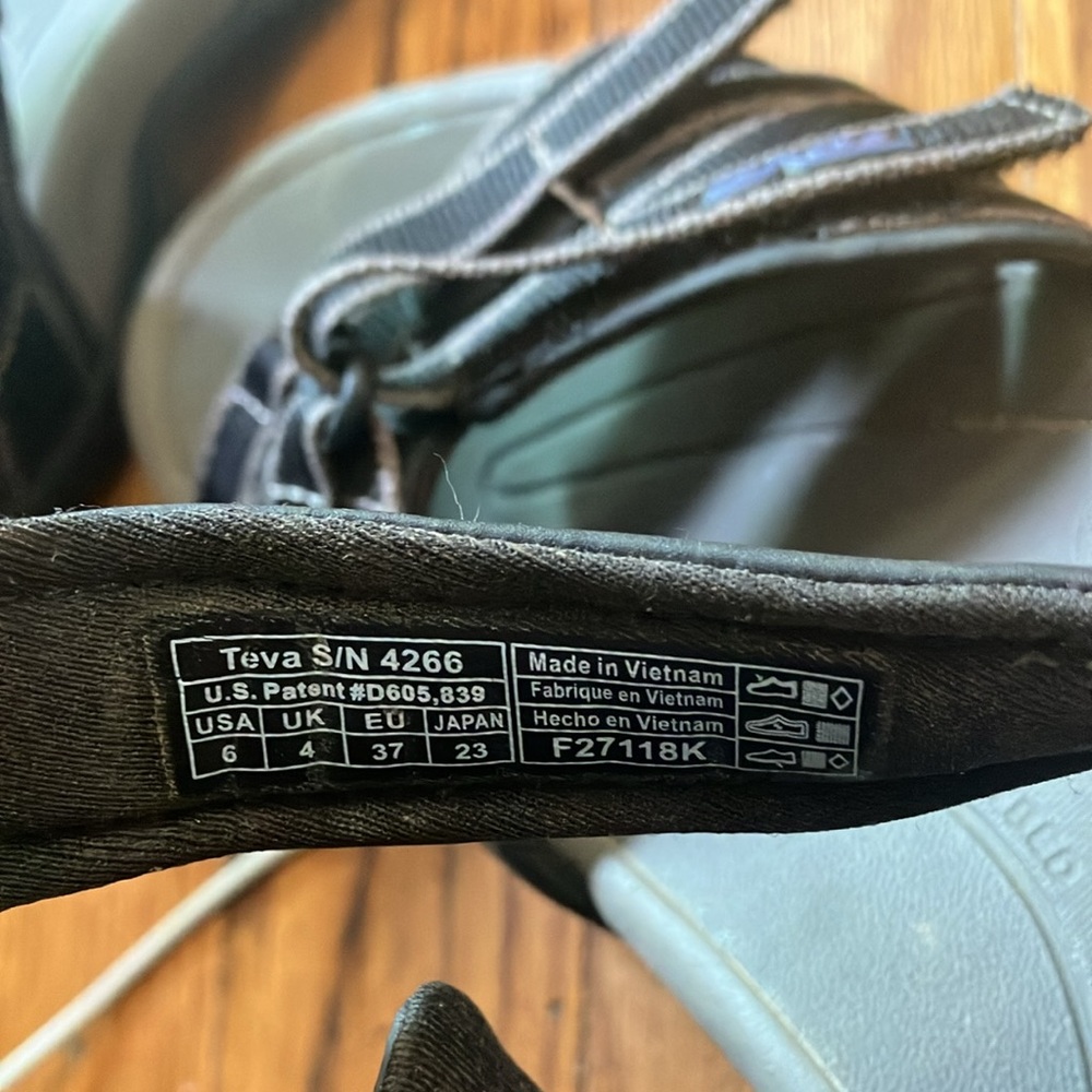 Teva Tirra Sandals - Picture 5 of 8